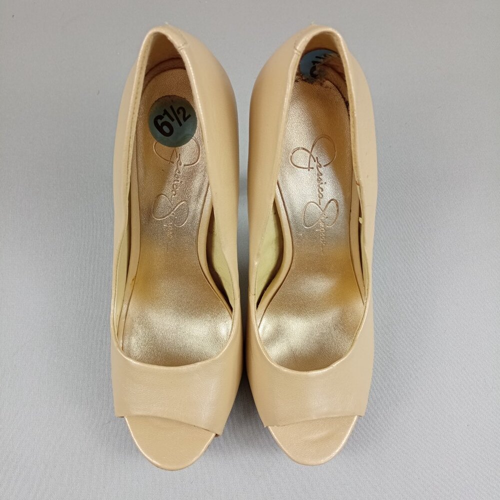 Jessica Simpson Women's Amandax Cream 4.5 Inch Stiletto Pump Peep Toe Size 6.5 B - Picture 3 of 14